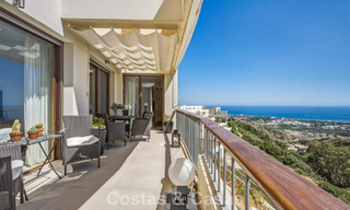 Instapklaar appartement met panoramisch zeezicht te koop ten oosten van Marbella centrum 803553 