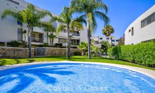 Instapklaar appartement met panoramisch zeezicht te koop ten oosten van Marbella centrum 803557 