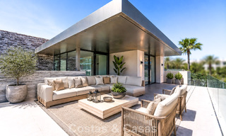 Nieuwe, exclusieve, instapklare, moderne villa te koop in een strandwijk tegen San Pedro, Marbella 803561 