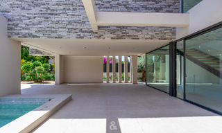 Nieuwe, exclusieve, instapklare, moderne villa te koop in een strandwijk tegen San Pedro, Marbella 803580 