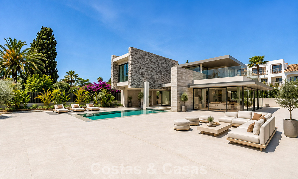 Nieuwe, exclusieve, instapklare, moderne villa te koop in een strandwijk tegen San Pedro, Marbella 803592