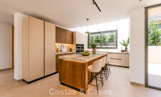 Nieuwe, exclusieve, instapklare, moderne villa te koop in een strandwijk tegen San Pedro, Marbella 803598 