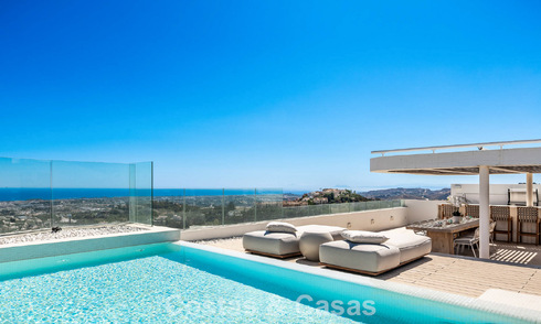 Exclusief modern duplex penthouse met panoramisch zeezicht te koop in Marbella - Benahavis 803772