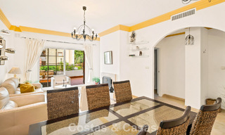 Ruim appartement met royaal terras te koop op loopafstand van de voorzieningen in Aloha in Nueva Andalucia, Marbella 803618 