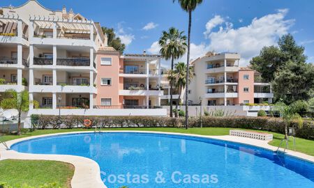 Ruim appartement met royaal terras te koop op loopafstand van de voorzieningen in Aloha in Nueva Andalucia, Marbella 803627