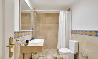 Ruim appartement met royaal terras te koop op loopafstand van de voorzieningen in Aloha in Nueva Andalucia, Marbella 803644 