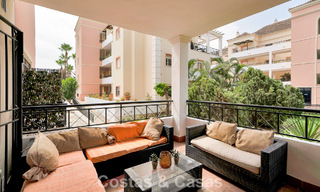 Ruim appartement met royaal terras te koop op loopafstand van de voorzieningen in Aloha in Nueva Andalucia, Marbella 803656 