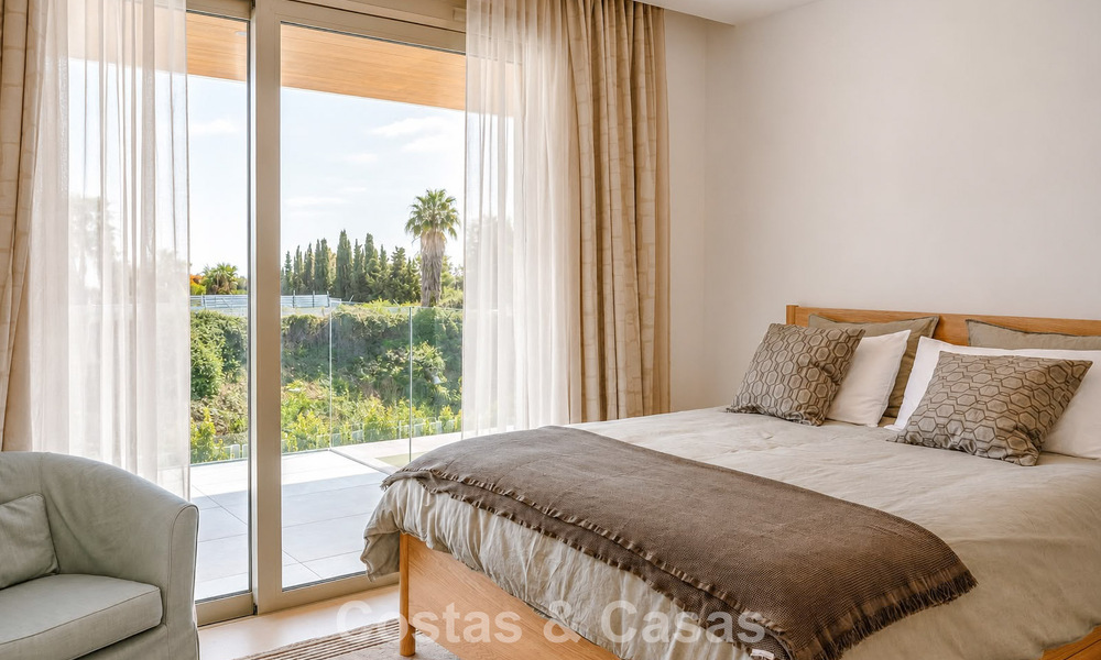 Instapklaar, prestigieus modern 3-slaapkamer appartement te koop op Marbella’s Golden Mile 803786