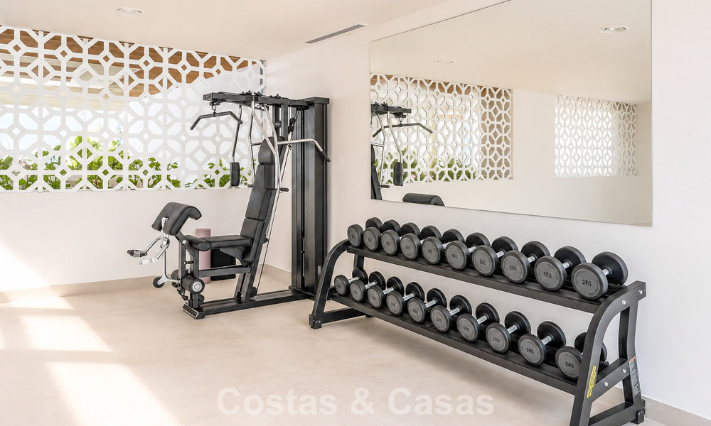 Instapklaar, prestigieus modern 3-slaapkamer appartement te koop op Marbella’s Golden Mile 803803
