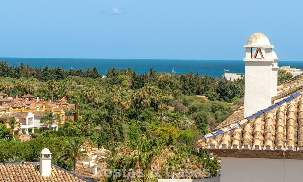 Boutique penthouse te koop op wandelafstand van voorzieningen en Puerto Banus in Nueva Andalucia, Marbella 803835