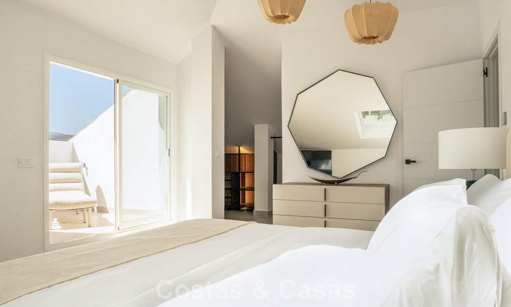 Boutique penthouse te koop op wandelafstand van voorzieningen en Puerto Banus in Nueva Andalucia, Marbella 803840