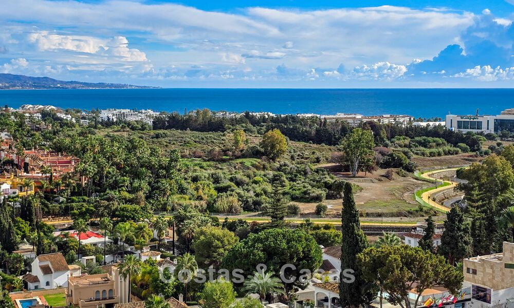 Boutique penthouse te koop op wandelafstand van voorzieningen en Puerto Banus in Nueva Andalucia, Marbella 804111