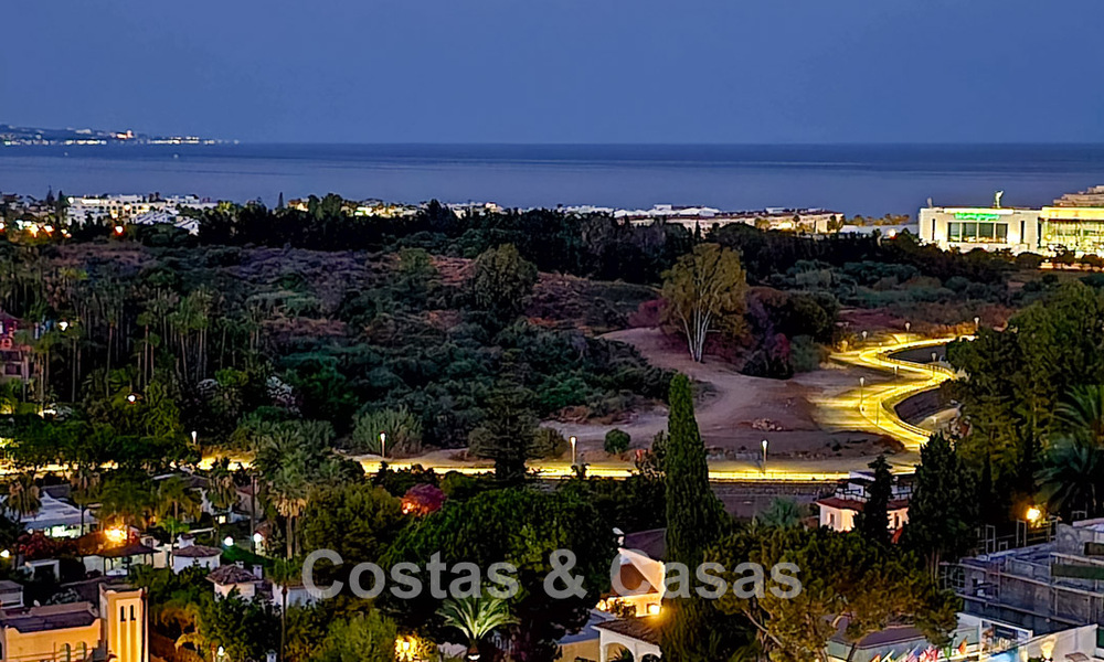 Boutique penthouse te koop op wandelafstand van voorzieningen en Puerto Banus in Nueva Andalucia, Marbella 804115