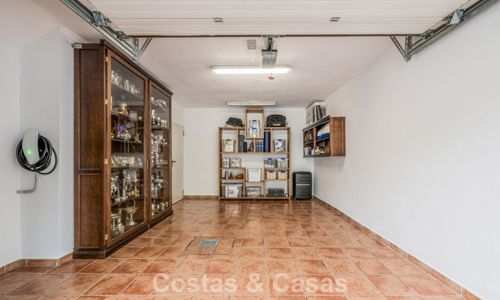 Exclusieve halfvrijstaande woning met dakterras te koop op Marbella’s Golden Mile 803849