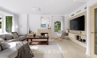Exclusieve halfvrijstaande woning met dakterras te koop op Marbella’s Golden Mile 803865 