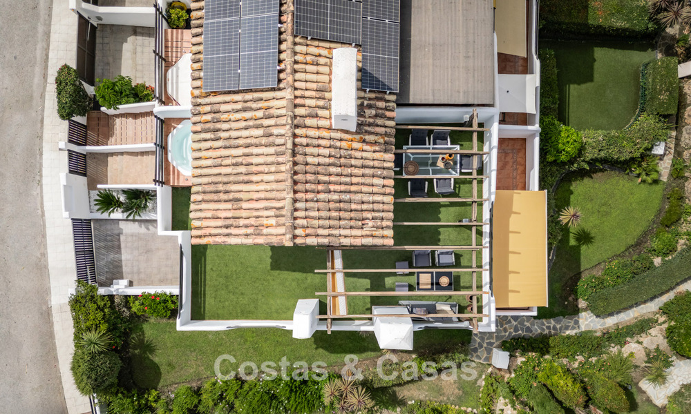Exclusieve halfvrijstaande woning met dakterras te koop op Marbella’s Golden Mile 803873