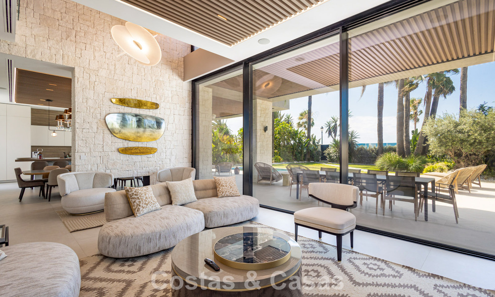 Geavanceerde moderne luxevilla aan te koop aan het strand in San Pedro, Marbella 803675