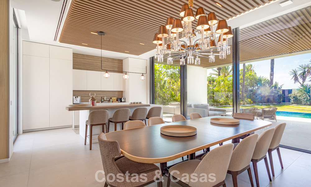 Geavanceerde moderne luxevilla aan te koop aan het strand in San Pedro, Marbella 803677