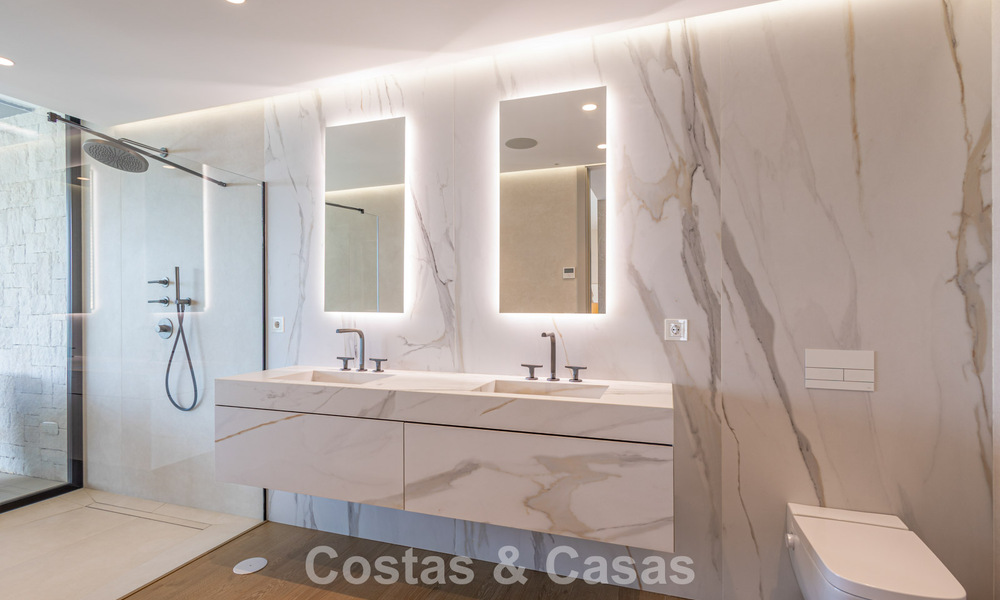 Geavanceerde moderne luxevilla aan te koop aan het strand in San Pedro, Marbella 803698