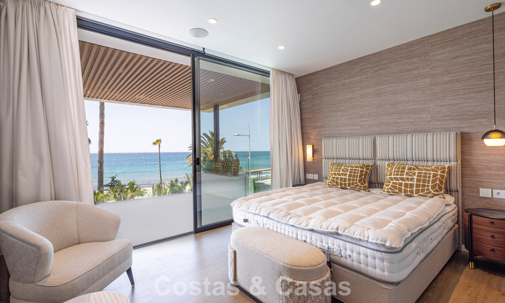 Geavanceerde moderne luxevilla aan te koop aan het strand in San Pedro, Marbella 803699