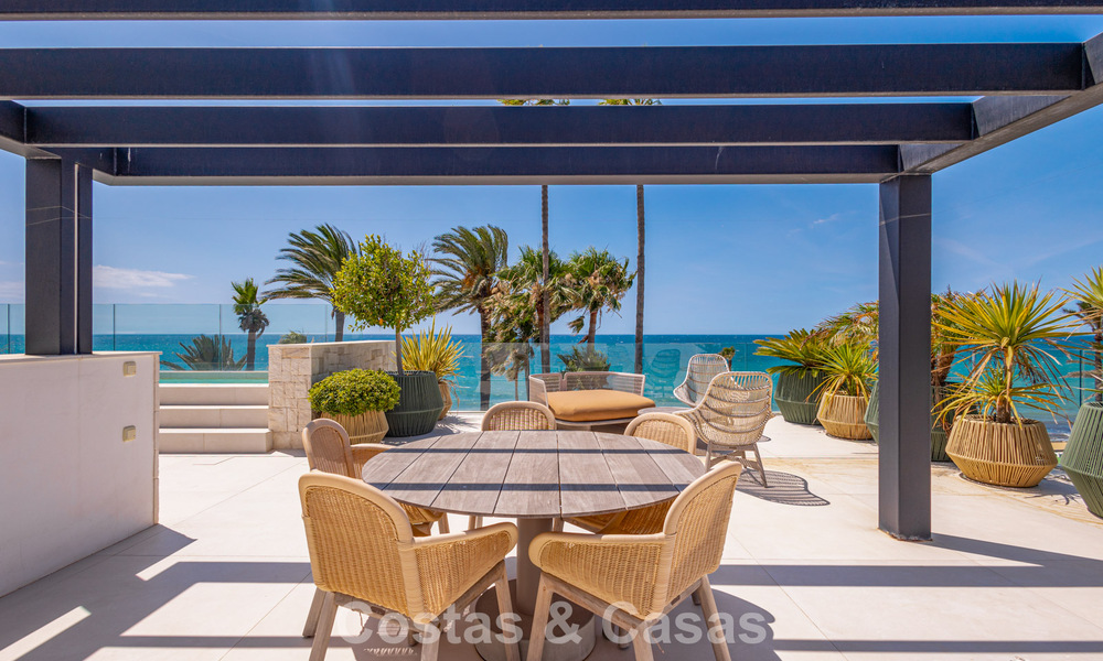 Geavanceerde moderne luxevilla aan te koop aan het strand in San Pedro, Marbella 803704