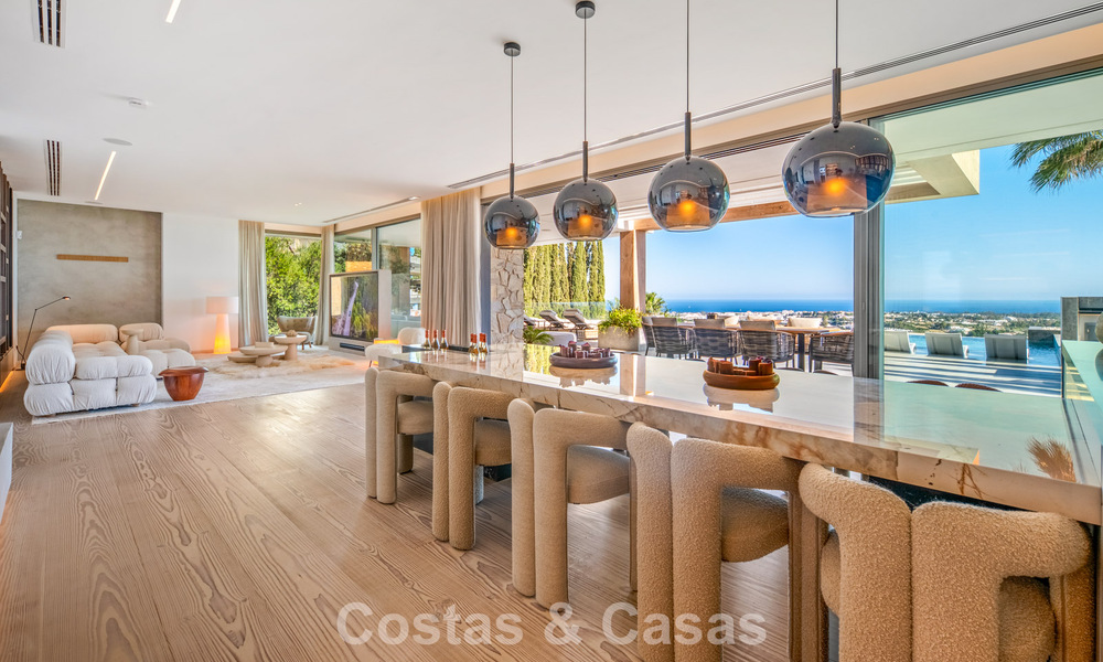 Eersteklas luxevilla met fenomenaal zeezicht te koop, in een afgesloten woonwijk van La Quinta, Marbella - Benahavis 803737