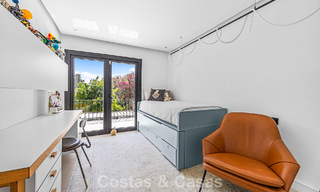 Modern Andalusisch hoekhuis te koop, in een gezochte gated community, eerstelijn Aloha Golf in Nueva Andalucia, Marbella 803762 