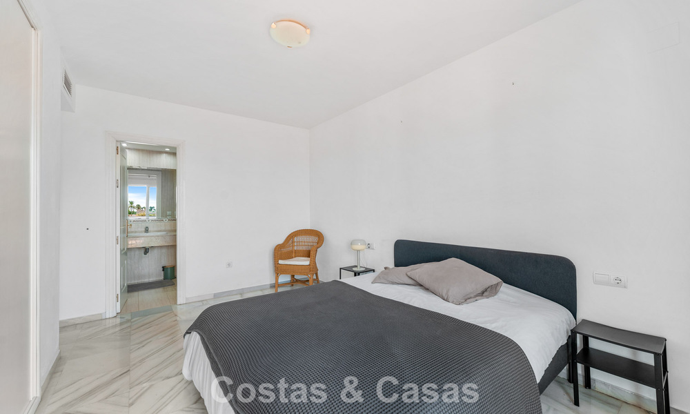 Ruim appartement te koop op loopafstand van het strand en Puerto Banus, Marbella 803942