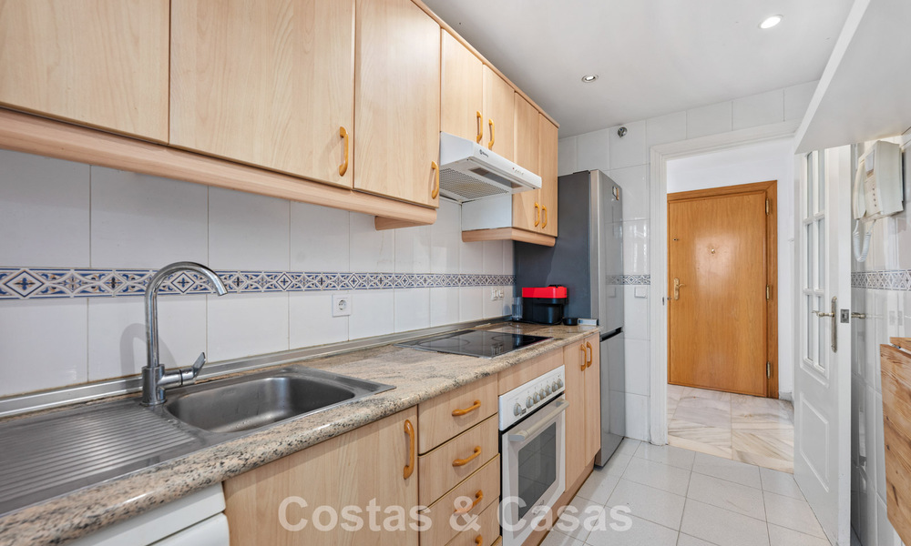 Ruim appartement te koop op loopafstand van het strand en Puerto Banus, Marbella 803944