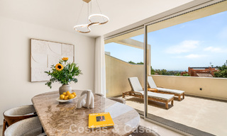 Luxe gerenoveerd appartement met panoramisch uitzicht te koop in Nueva Andalucia, Marbella 804071 