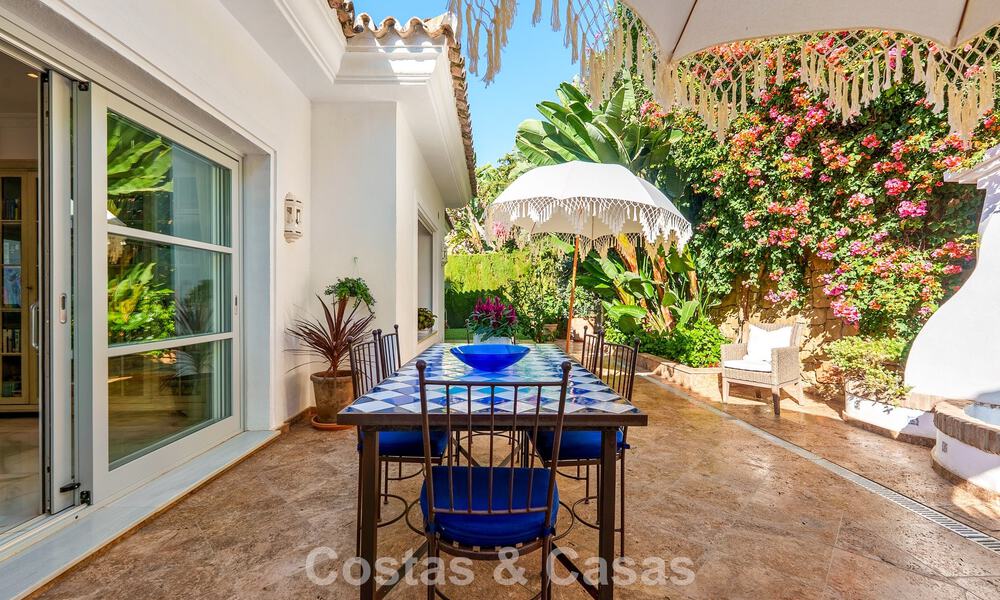 Charmante villa in een Mediterrane stijl te koop in Sierra Blanca op Marbella’s Golden Mile 804031