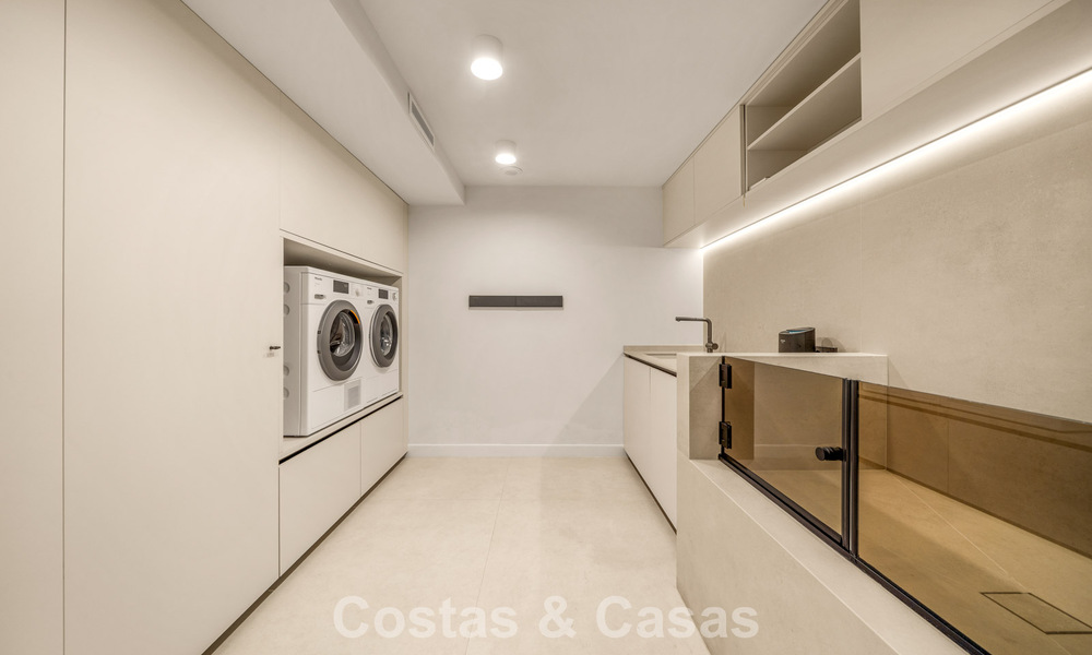Stijlvol gerenoveerde mediterrane villa te koop in Cascada de Camojan op Marbella’s Golden Mile 804151
