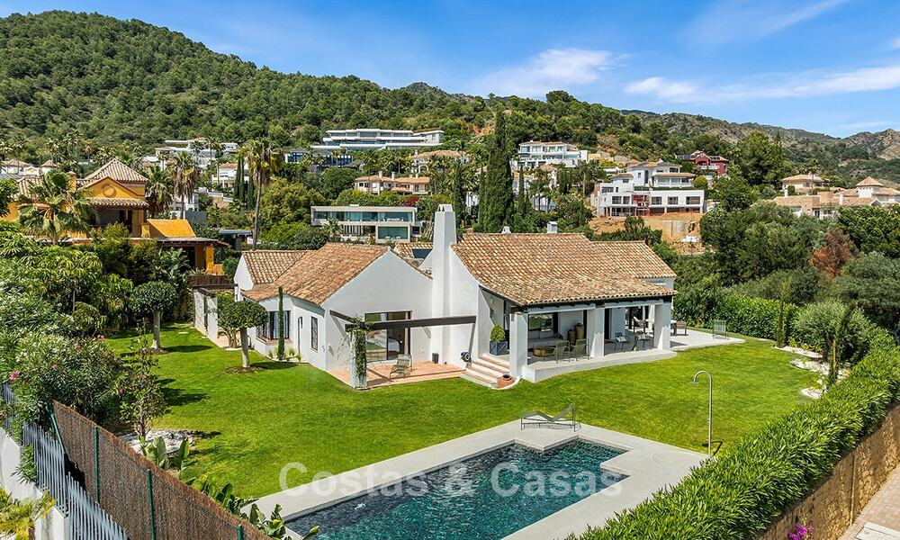 Stijlvol gerenoveerde mediterrane villa te koop in Cascada de Camojan op Marbella’s Golden Mile 804156