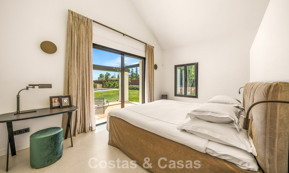 Stijlvol gerenoveerde mediterrane villa te koop in Cascada de Camojan op Marbella’s Golden Mile 804162