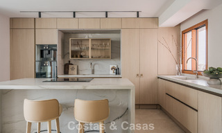 Hoogwaardig gerenoveerd duplex tuinappartement te koop in Nueva Andalucia, Marbella 804204 
