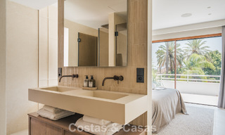 Hoogwaardig gerenoveerd duplex tuinappartement te koop in Nueva Andalucia, Marbella 804218 