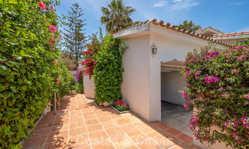 Authentieke mediterrane villa met gastenverblijf te koop vlak bij het strand in San Pedro Playa, Marbella 804349