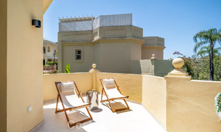 Luxueus totaal gerenoveerde halfvrijstaande woning, eerstelijns golf te koop in La Quinta, Marbella - Benahavis 804441 
