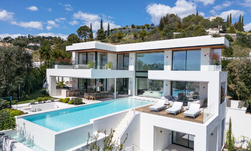Exclusieve, hedendaagse villa met panoramisch zeezicht te koop in La Quinta, Marbella - Benahavis 804569
