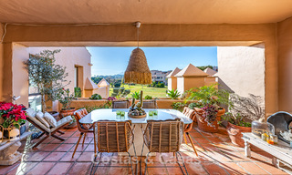 Ruim duplex penthouse met spectaculair dakterras te koop in Atalaya op de New Golden Mile tussen Marbella en Estepona 804642 