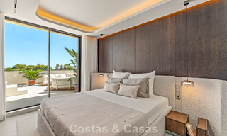 Luxueus, eigentijd gerenoveerd penthouse met panoramisch zeezicht te koop in Sierra Blanca op de Golden Mile, Marbella 804814 