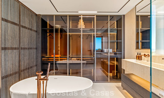 Luxueus, eigentijd gerenoveerd penthouse met panoramisch zeezicht te koop in Sierra Blanca op de Golden Mile, Marbella 804817 