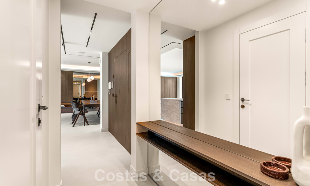 Luxueus, eigentijd gerenoveerd penthouse met panoramisch zeezicht te koop in Sierra Blanca op de Golden Mile, Marbella 804818