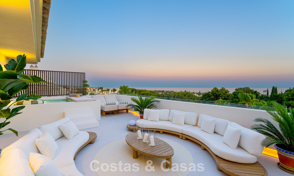 Luxueus, eigentijd gerenoveerd penthouse met panoramisch zeezicht te koop in Sierra Blanca op de Golden Mile, Marbella 804831