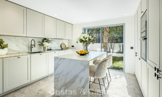 Spaanse villa met een modern interieur en een grote tuin te koop op de New Golden Mile in Benahavis tussen Marbella en Estepona 804844 