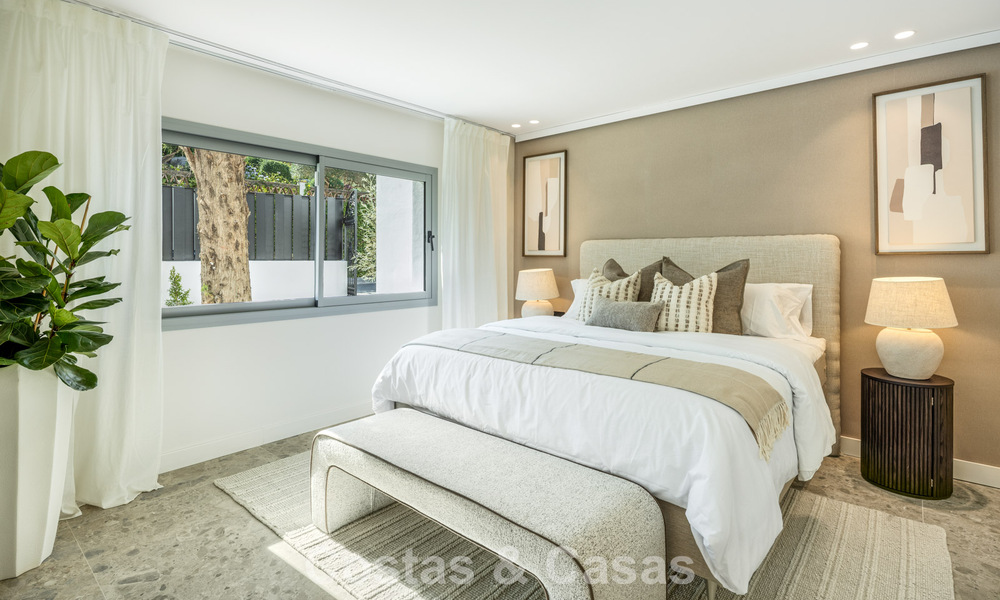 Spaanse villa met een modern interieur en een grote tuin te koop op de New Golden Mile in Benahavis tussen Marbella en Estepona 804845