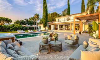 Spaanse villa met een modern interieur en een grote tuin te koop op de New Golden Mile in Benahavis tussen Marbella en Estepona 804872 