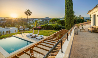 Spaanse villa met een modern interieur en een grote tuin te koop op de New Golden Mile in Benahavis tussen Marbella en Estepona 804877 
