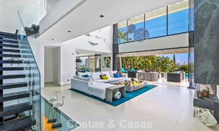 Exclusieve eigentijdse villa met panoramisch zeezicht te koop in Los Flamingos een 5* golfresort in Marbella - Benahavis 804764 