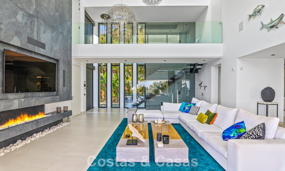Exclusieve eigentijdse villa met panoramisch zeezicht te koop in Los Flamingos een 5* golfresort in Marbella - Benahavis 804773
